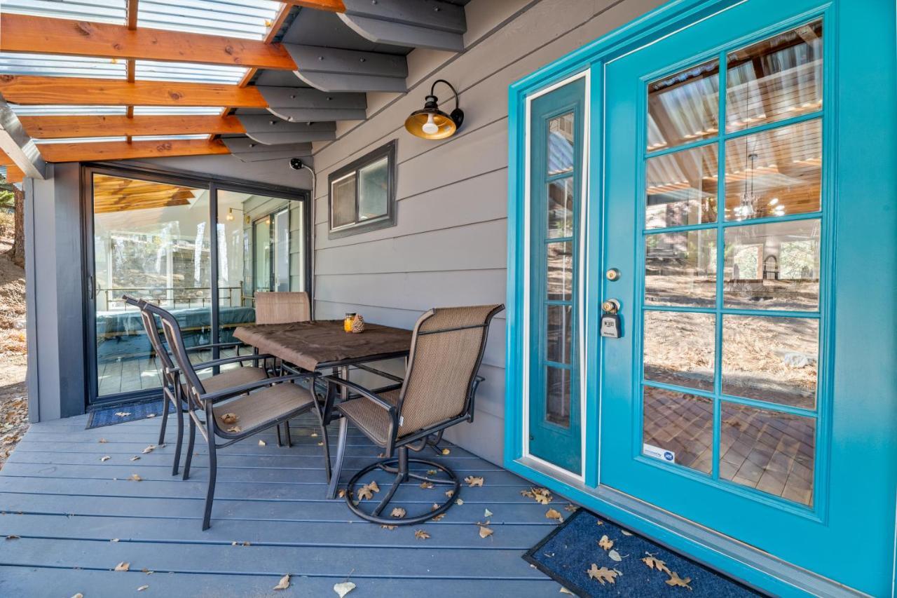 Yellow Pine Lodge - Charming Cottage Style Cabin With Peak-A-Boo Lake And Mountain Views Big Bear Lake Eksteriør billede
